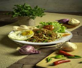 NASI GORENG TELUR